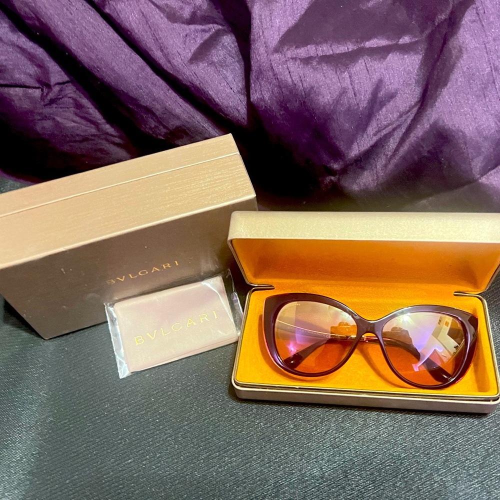 Authentic Bvlgari Serpenti BV 8178 Burgundy Sunglasses NWOT
